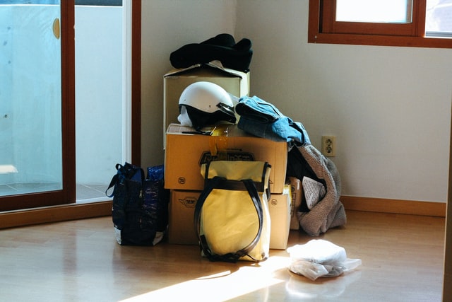 difference between personal items and business batches at customs